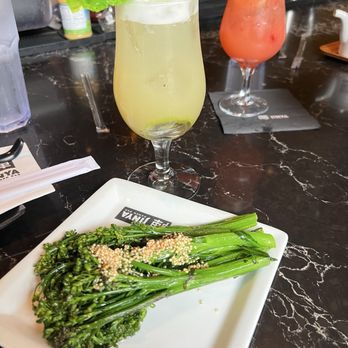 JINYA Ramen Bar - Midtown - Broccolini - Ramen Near Me - Houston, Texas