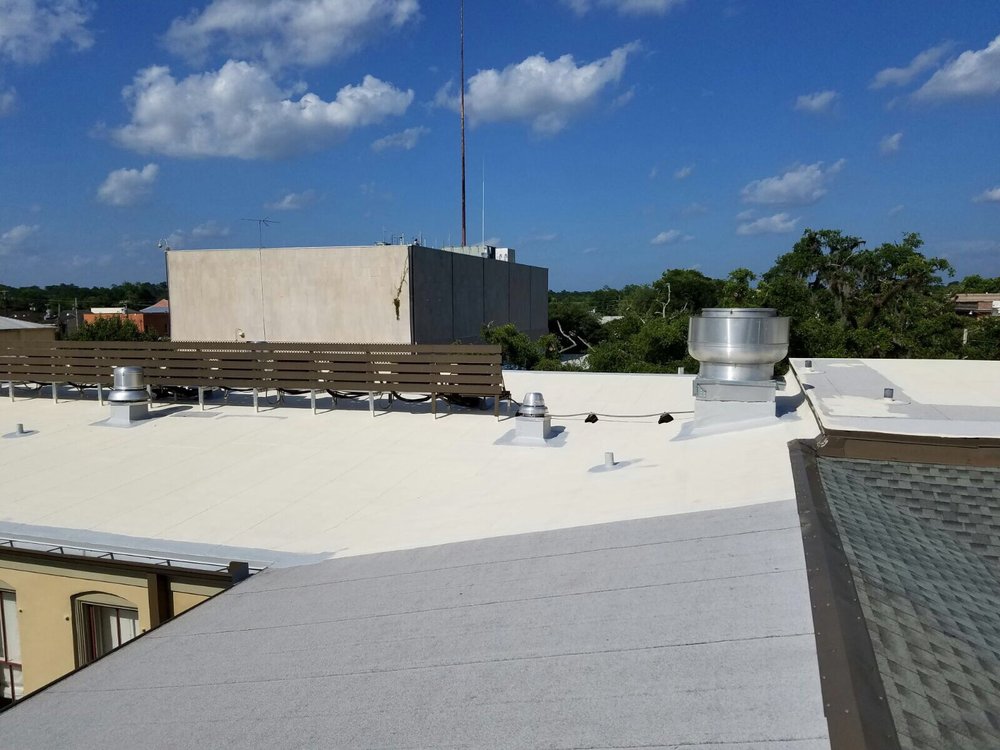 Slide of Castillo Builders