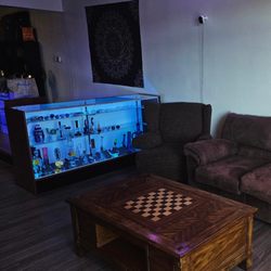 Crazy Bob's Discount Glass And Vapes - Chill