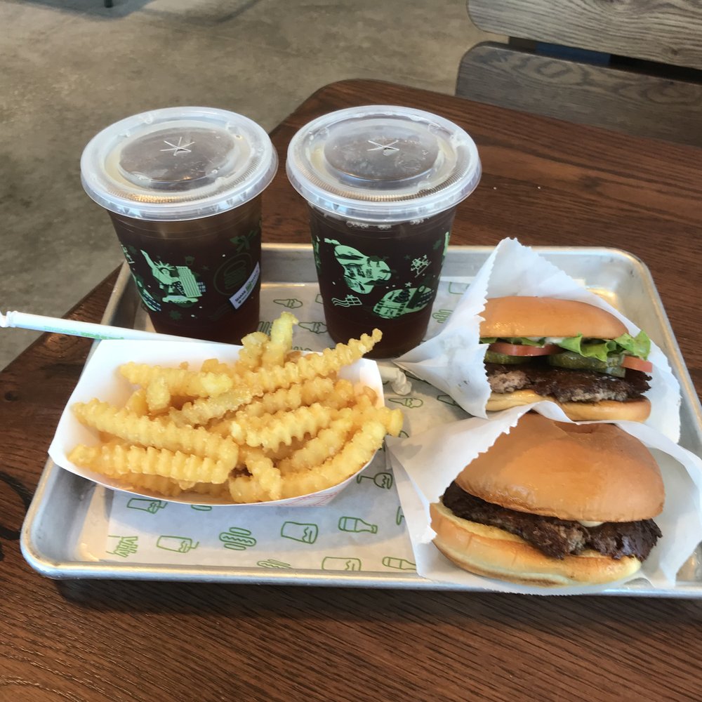 Shake Shack - hamburger, Fries adn Drinks - Burgers Near Me - Orlando, Florida Shake Shack - hamburger, Fries adn Drinks - Burgers Near Me - Orlando, Florida