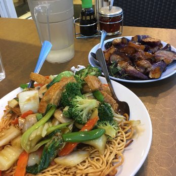 Nomad Asian Bistro - Veggie crispy noodle and basil eggplant. - Chinese Near Me - Long Beach, California