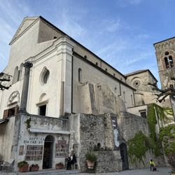 Duomo di Ravello - Side view