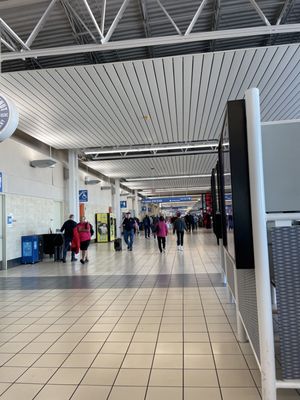 St. Louis Lambert International Airport by null