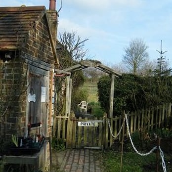 Wiston Post Office - Convenience Stores Near Me - Steyning, WSX