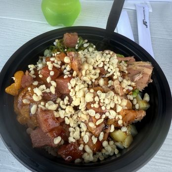 Ono Poke Bowl - Salmon, marinated tuna, orange slices, green onion, cucumber, edamame, brown rice and tempura crunch. - Poke Near Me - Morganton, North Carolina Ono Poke Bowl - Salmon, marinated tuna, orange slices, green onion, cucumber, edamame, brown rice and tempura crunch. - Poke Near Me - Morganton, North Carolina