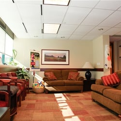 CU Medicine OB-GYN East Denver - Rocky Mountain - Waiting area