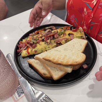 Toast Kitchen & Bar - Breakfast & Brunch Near Me - Whittier, California Toast Kitchen & Bar - Breakfast & Brunch Near Me - Whittier, California