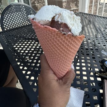 Howdy Homemade Ice Cream - Aurora - Single Scoop Chocolate Dipped Banana - Ice Cream & Frozen Yogurt Near Me - Aurora, Colorado Howdy Homemade Ice Cream - Aurora - Single Scoop Chocolate Dipped Banana - Ice Cream & Frozen Yogurt Near Me - Aurora, Colorado
