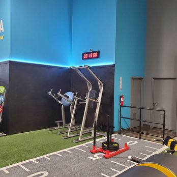 Chuze Fitness - Gyms Near Me - Cypress, California Chuze Fitness - Gyms Near Me - Cypress, California
