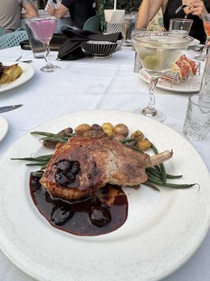 Mitch's on El Paseo by null