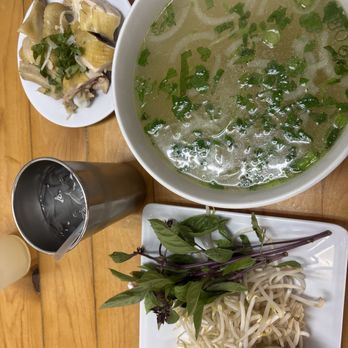 Pho Ga Hai Van 2 - Anaheim - Pho - Chicken (Pho Ga) combination - Vietnamese Near Me - Anaheim, California