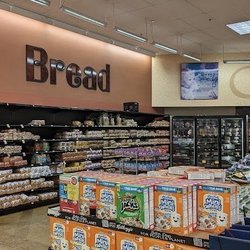 Hays Food Town - bakery section