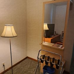 The Usonian Inn LLC - room corner