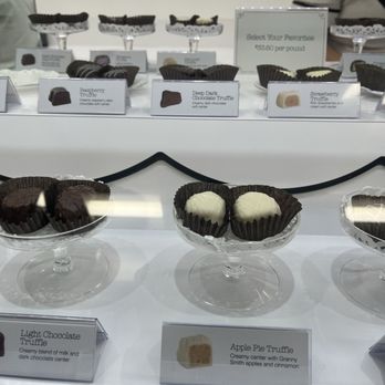 See's Candies - Candy Stores Near Me - West Covina, California See's Candies - Candy Stores Near Me - West Covina, California