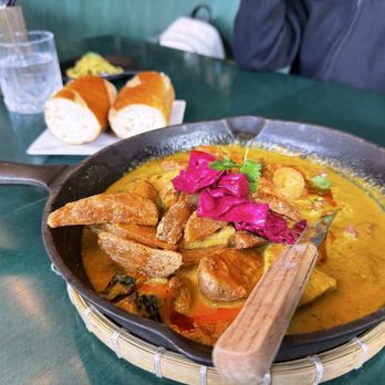 LUA Asian Fusion Eatery - Chicken Yellow Curry - Asian Fusion Near Me - Dana Point, California LUA Asian Fusion Eatery - Chicken Yellow Curry - Asian Fusion Near Me - Dana Point, California
