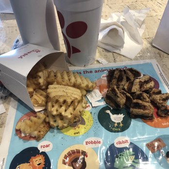 Chick-fil-A - ows a burger, fries, and a drink - Fast Food Near Me - Fort Worth, Texas