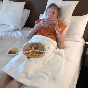 Fairfield by Marriott Inn & Suites Bloomsburg - Mama treated to breakfast in bed - Hotels Near Me - Bloomsburg, Pennsylvania