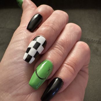 Nailvana Salon - Obsessed with my Warped Tour inspired nails by Michael - Nail Salons Near Me - El Sobrante, California Nailvana Salon - Obsessed with my Warped Tour inspired nails by Michael - Nail Salons Near Me - El Sobrante, California