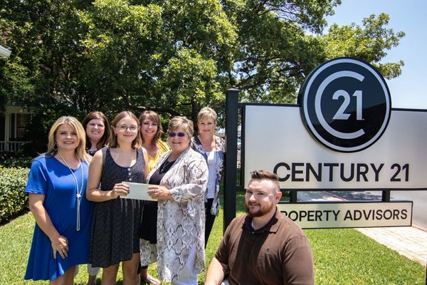 Becky Gibson | Century 21 Property Advisors