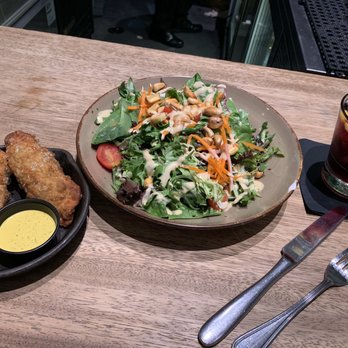 Limon - Sangria empandas ensalada mixta - Tapas/Small Plates Near Me - Burlingame, California