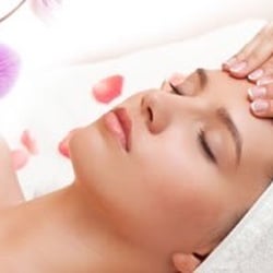 Glow By Rahi - Take great care of your skin this Summer.