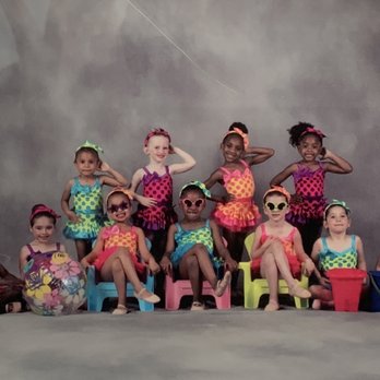 Paula Kearney Dance Studio - Dance group class of 2018 - Performing Arts Near Me - Springfield, Pennsylvania Paula Kearney Dance Studio - Dance group class of 2018 - Performing Arts Near Me - Springfield, Pennsylvania