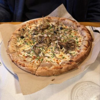 La Bicyclette - Mushroom pizza - French Near Me - Carmel, California La Bicyclette - Mushroom pizza - French Near Me - Carmel, California
