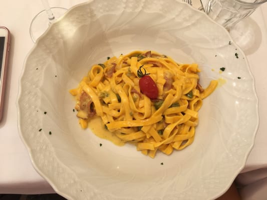 Sorelle Picchi by null