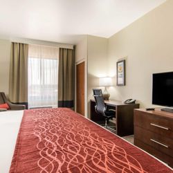 Comfort Inn & Suites Independence