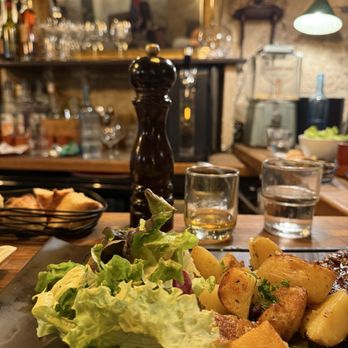 Robert et Louise - Side choice of main course - French Near Me - Paris, 75