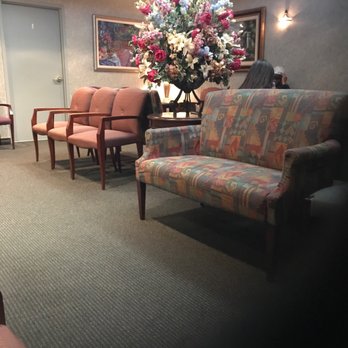 Carlos and Parnell, M.D., P.A - Waiting Area - Obstetricians & Gynecologists Near Me - Dallas, Texas