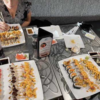 Trapper’s Sushi - At table dining ( or pigging out?)! - Sushi Bars Near Me - Tacoma, Washington
