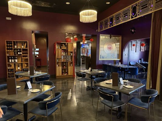 DASHI Chinese Kitchen + Bar by null