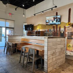 Smashburger - Seating