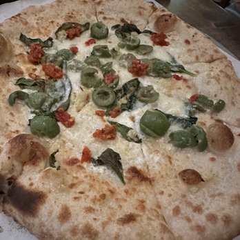 Della's - Carte blanch - Pizza Near Me - Paso Robles, California Della's - Carte blanch - Pizza Near Me - Paso Robles, California