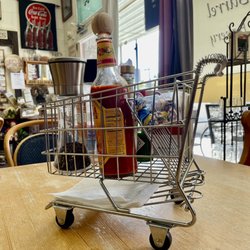 Apple Barrel Deli & Bakery