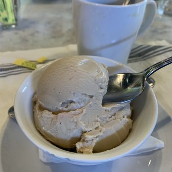 Fete - Taro ice cream was amazing. - New American Near Me - Honolulu, Hawaii Fete - Taro ice cream was amazing. - New American Near Me - Honolulu, Hawaii