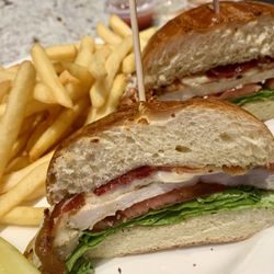 Victory Sports Bar - Grilled Chicken Sandwich served with a Yummy Pickle.
