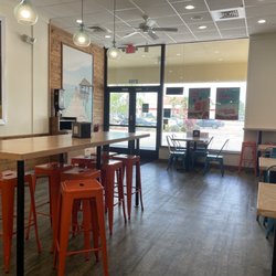 Tropical Smoothie Cafe - Inside