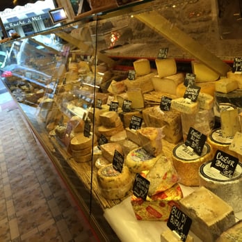 Au Coeur du Marché - Cheese Shops Near Me - Paris, 75