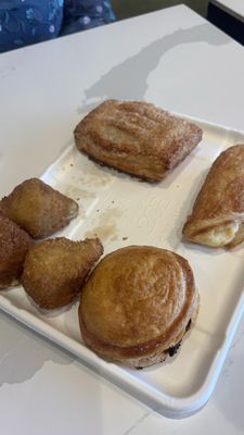 Porto's Bakery and Cafe by null