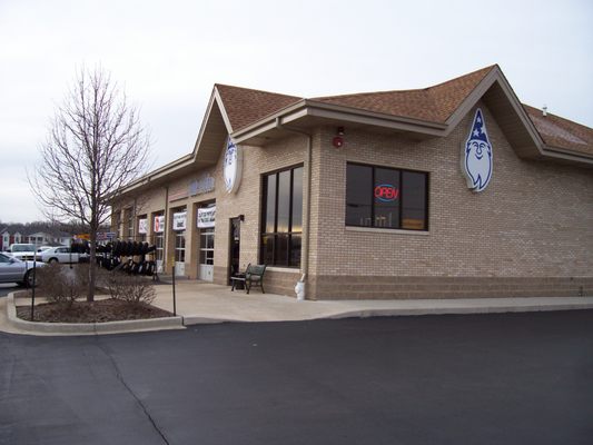 MERLIN COMPLETE AUTO CARE - Updated March 2025 - 38 Reviews - 8601 75th