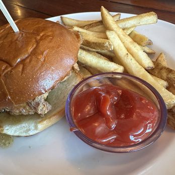 Bahama Breeze - Honey Butter Crispy Chicken Sandwich - Bars Near Me - Kennesaw, Georgia Bahama Breeze - Honey Butter Crispy Chicken Sandwich - Bars Near Me - Kennesaw, Georgia