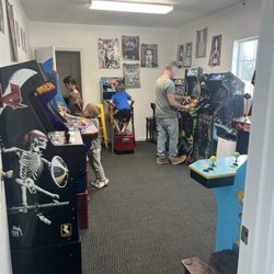 Buddys Beer Arcade - $5 for 30 minutes of unlimited play, all ages welcome