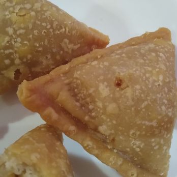 Remac Convenience Store - Close up of the vegetarian samosas. - Convenience Stores Near Me - Ottawa, Ontario Remac Convenience Store - Close up of the vegetarian samosas. - Convenience Stores Near Me - Ottawa, Ontario