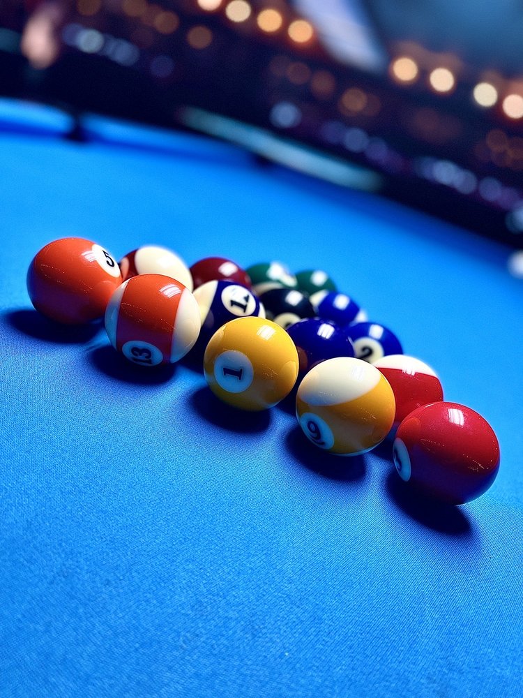 BANANA’S BILLIARDS Updated September 2024 26 Photos & 19 Reviews