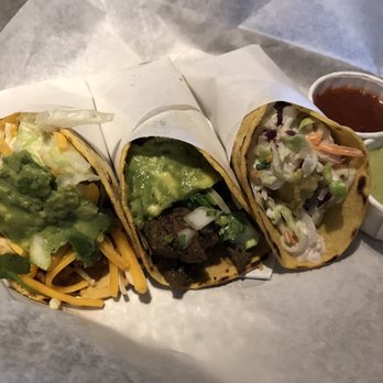 La Reforma Brewery - Chicken, carne asada and aguacate tacos - Breweries Near Me - Albuquerque, New Mexico La Reforma Brewery - Chicken, carne asada and aguacate tacos - Breweries Near Me - Albuquerque, New Mexico