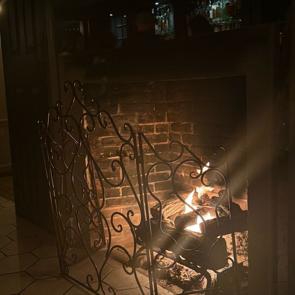 Waterdog Kitchen + Bar - Ambiance - American Near Me - Warren, Rhode Island Waterdog Kitchen + Bar - Ambiance - American Near Me - Warren, Rhode Island