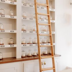 Candlefish - The Candlefish Library of 100 Fragrances