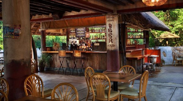 Dawa Bar by null
